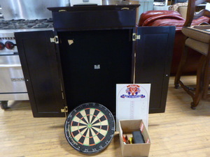 lot 143 image: Dartboard Game in Wooden Cabinet