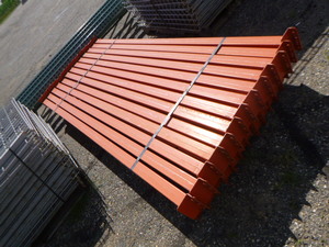 lot 9 image: 26 Pallet Racking 8 Beams