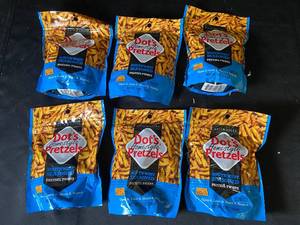lot 16 image: G4 - Lot of 6 Bags of Dots Homestyle Southwest Seasoned Pretzel Twists