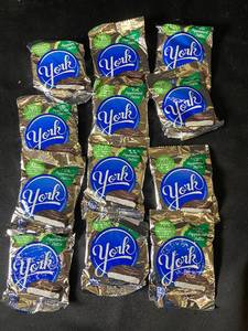 lot 22 image: F4 - Set of 12 York Peppermint Patties Individually Wrapped
