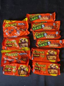 lot 36 image: L4 - Assortment of Reeses Peanut Butter Candies
