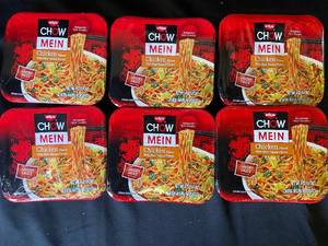 lot 75 image: B5 - Set of 6 Nissin Chicken Flavor Chow Mein with Savory Sauce