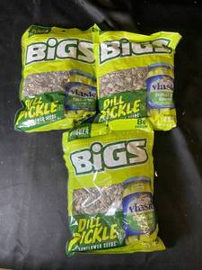 lot 81 image: B5 - 3 Packs of BIGS Dill Pickle Sunflower Seeds