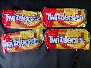 lot 148 image: S4 - 4 Packs of Twizzlers Sweet & Sour Filled Twists