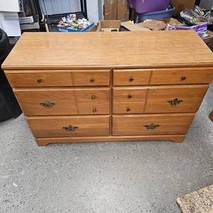 lot 3 image: 1980s 48 Dresser, 6 Drawers, Very Nice & Clean