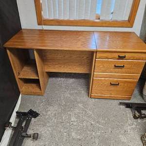 lot 14 image: Solid Oak Desk and Solid Oak Computer Desk