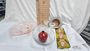 lot 150 image: Candle Sticks, Votive Holders, and decorative dish