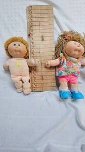 lot 136 image: Pair of Cabbage Patch Dolls