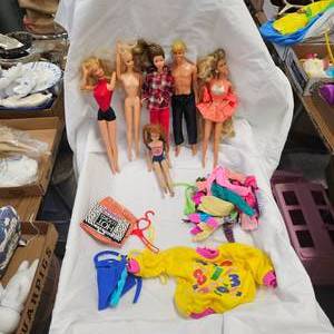 lot 88 image: Barbie Doll and Clothing Lot