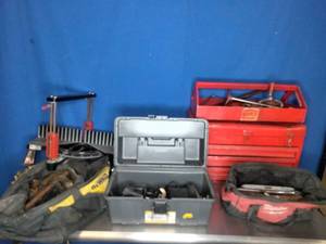 lot 29 image: Large Lot of Vintage Tools