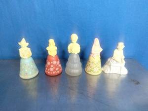 lot 40 image: Vintage Avon Bottles Decanters Perfumes Cologne Lot 6070s Collector Vintage Avon Girls Ladies Collectable Cologne Perfume Decanters