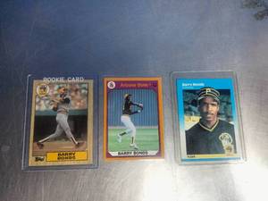 lot 46 image: Barry Bonds Trading Cards