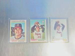 lot 57 image: Nolan Ryan Trading Cards in Sleeves