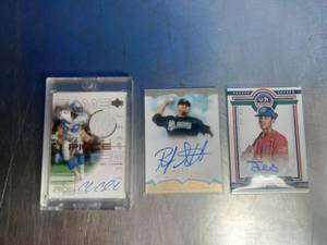 lot 72 image: Signed Topps Trading Cards