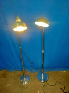 lot 3 image: Crafting and or Shop Lights