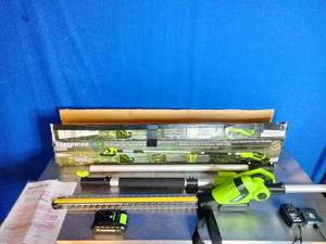 lot 102 image: Earthwise 20 20V 2Ah Lithium Pole Hedge Trimmer