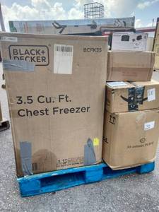 lot 110 image: Customer Returns Pallet