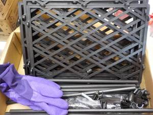 lot 172 image: 8 Panels, Decorative Fencing with G...