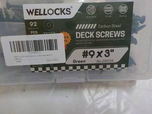 lot 195 image: WellLocks Deck Screws Green 9 x 3 ...