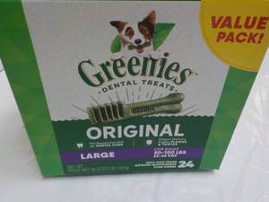 lot 206 image: Greenies 24 Pack dog Dental Treats...