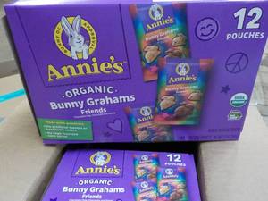 lot 214 image: 4 Boxes Annies Organic Bunny Graha...