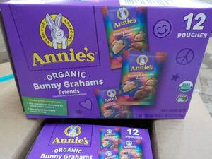 lot 215 image: 4 Boxes Annies Organic Bunny Graha...