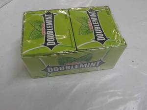 lot 227 image: Doublemint 150 Sticks Gum...