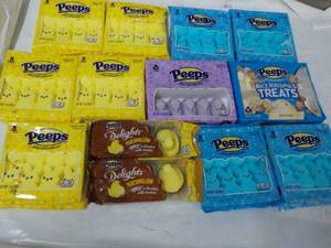 lot 263 image: Variety of Peeps...