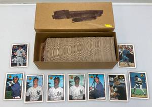 lot 92 image: 1989 Bowman Unsorted Baseball Cards