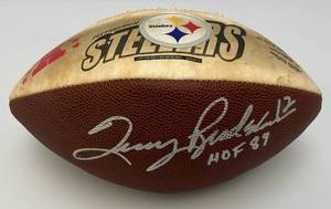 lot 120 image: 1989 Pittsburg Steelers TERRY BRADSHAW #12 Hall of Fame Autographed Football