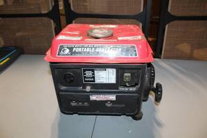 lot A-7 image: Used Storm Cat 900 Max W Portable Generator 2 Stroke Engine