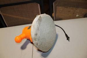 lot 10 image: Used Electric Car Polisher with Pad