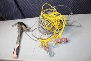 lot 61 image: Used Cable Puller with Hooks and Ropes Set