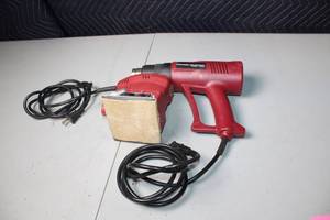 lot 67 image: Chicago Electric Dual Power Tools Heat Gun and Sander Set