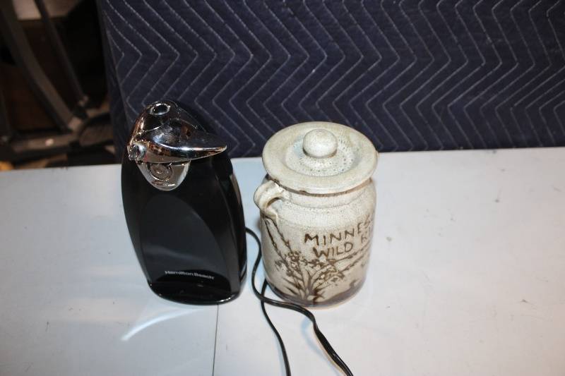 lot 262 image: Hamilton Beach Electric Can Opener and Minnesota Wild Rice Stoneware Jar