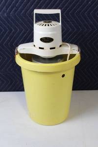 Vintage White Mountain Electric Ice Cream Maker
