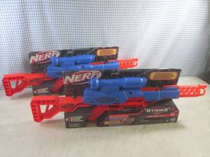 lot 4 image: (H-1) 2 Nerf Alpha Strike Mantis LR...