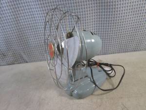 lot 8 image: (FS) Vintage Zero 8 Fan - Works ...