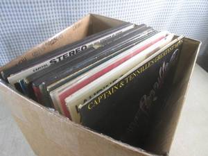 lot 26 image: (A-3) Assorted Vintage Records...