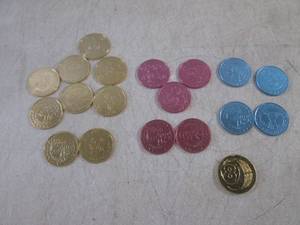 lot 35 image: (CNTR) Assorted Street Kaps Planet ...