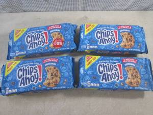 lot 45 image: (B-2) 4 Family Size Packages of Chi...