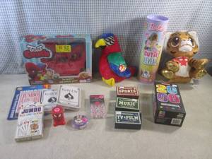 lot 51 image: (A-3) Lot of Misc - Barbie Cutie Re...