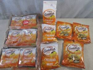 lot 73 image: (C-1) Assorted Goldfish Snack Crack...