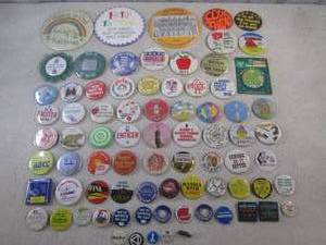 lot 163 image: (EC1) Large Assortment of Buttons S...