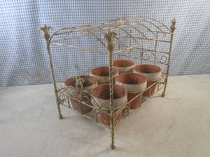 lot 179 image: (EC1) Vintage Metal Plant HolderSt...