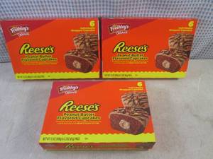 lot 190 image: (B-3) 3 Boxes of Reeses Peanut But...