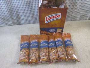 lot 233 image: (B-1) 18 Bags of Honey Roasted Pean...