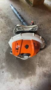 lot 1511 image: STIHL BR 550 Backpack Leaf Blower
