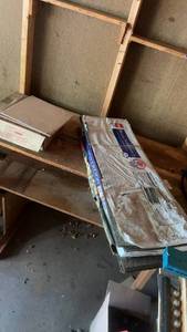 lot 1514 image: Assortment of GAF Shingles and La Mosa Ceramic Floor Tiles