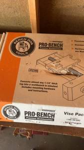 lot 1528 image: Bench Dog Pro-Woodworker Vise Pack for Workbenches